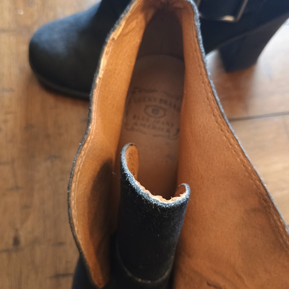 LUCKY BRAND Mickie Women's 8.5 M Black Suede Leather Ankle‎ Heel Buckle Boots - Picture 8 of 11